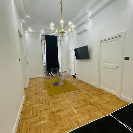 Central Suite Apartment